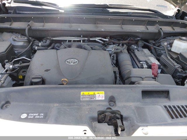 Toyota Highlander Xle 2022 5TDGZRAH8NS539516 Image 10