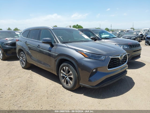 Toyota Highlander Xle 2022 5TDGZRAH8NS539516 Image 13