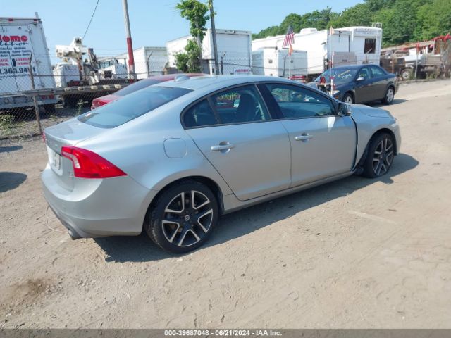 YV140MTL9H2435849 Volvo S60 T5 Dynamic