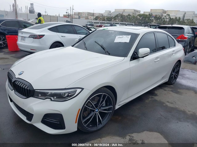 BMW 330I 2020 WBA5R1C05LFH36530 Image 2