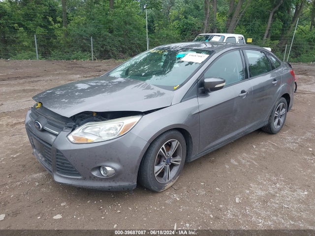 Ford FOCUS SE 2014 1FADP3F20EL348111 Image 2