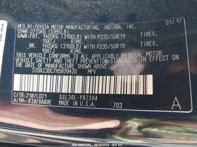 5TDXZ3DC7HS820420 Toyota Sienna Se Premium 8 Passenger