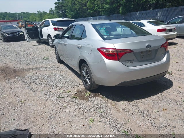 Toyota COROLLA LE 2018 2T1BURHE1JC097587 Image 3