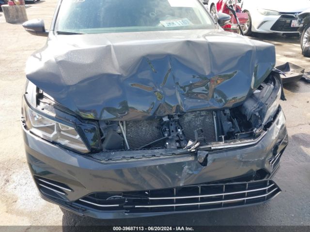 1VWAA7A3XJC025228 Volkswagen Passat 2.0t R-line/2.0t S