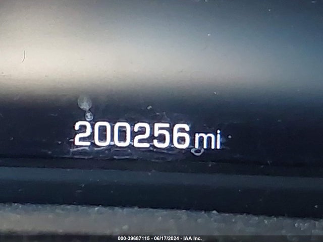 Chevrolet Suburban Lt 2017 1GNSCHKC3HR111498 Image 15