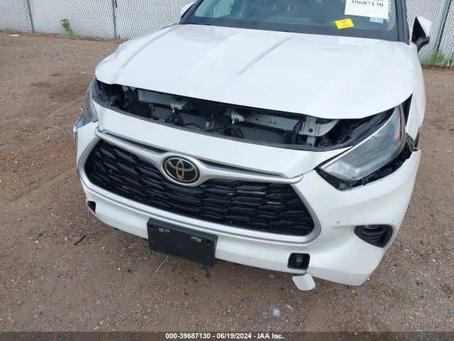 Toyota Highlander Le 2024 5TDKDRBH3RS535726 Image 6