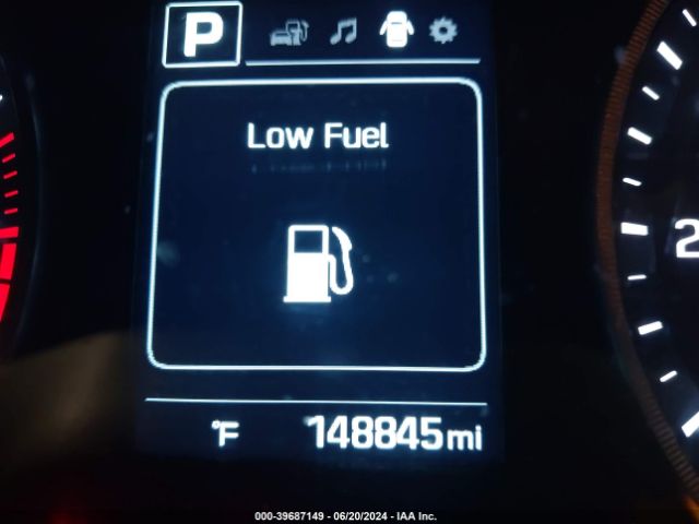 KM8J33A42GU177405 Hyundai TUCSON SE