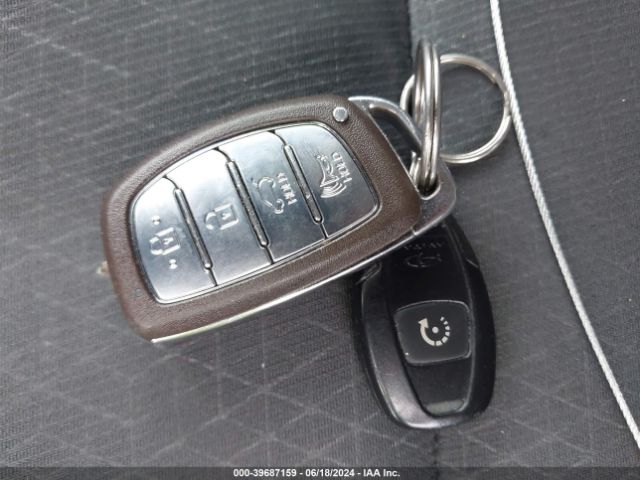 KM8J33A28JU836657 Hyundai Tucson Value
