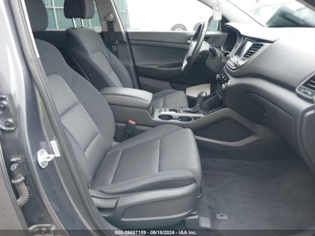 KM8J33A28JU836657 Hyundai Tucson Value