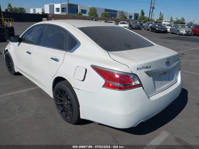 Nissan Altima 2.5 S 2015 1N4AL3AP6FC231796 Image 3