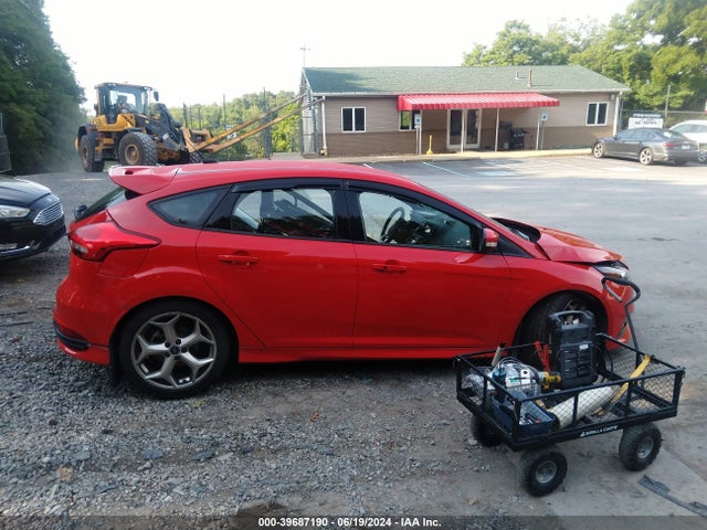 Ford FOCUS ST 2016 1FADP3L99GL328363 Image 13