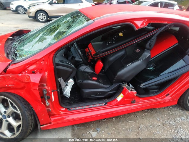 Ford FOCUS ST 2016 1FADP3L99GL328363 Image 18