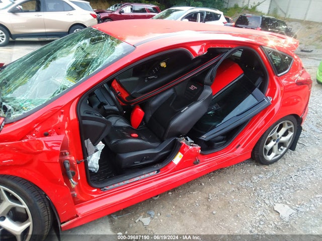 Ford FOCUS ST 2016 1FADP3L99GL328363 Image 21