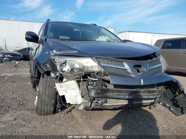 Toyota Rav4 Limited 2015 JTMDFREV9FD133852 Image 17