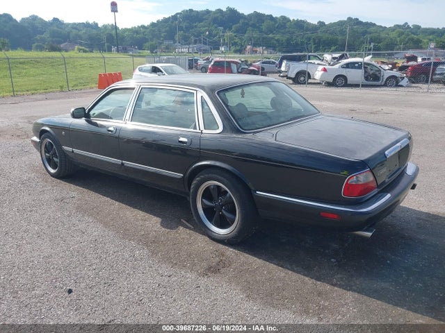 2000 JAGUAR XJ8 SAJDA24C4YLF14575 Photo 2