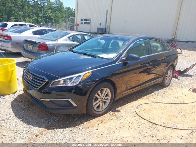 Hyundai SONATA SE 2017 5NPE24AF8HH536218 Image 2