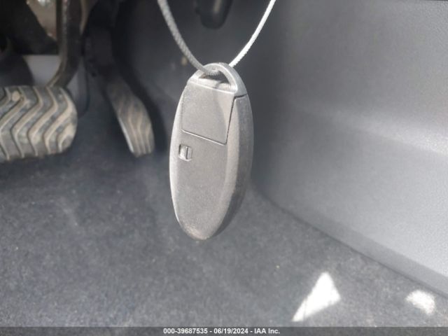 5N1AT3CA0MC696683 Nissan Rogue Sl Fwd