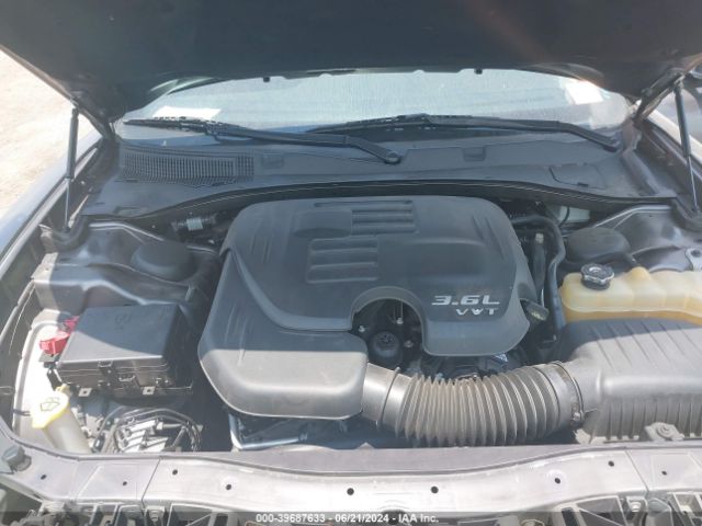 2C3CDXHG1GH330414 Dodge Charger Sxt