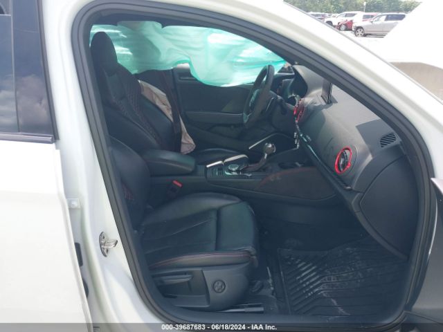 2019 AUDI RS 3 WUABWGFF4KA904459 Photo 4