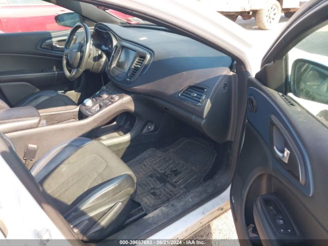 1C3CCCDG0FN630355 Chrysler 200 S