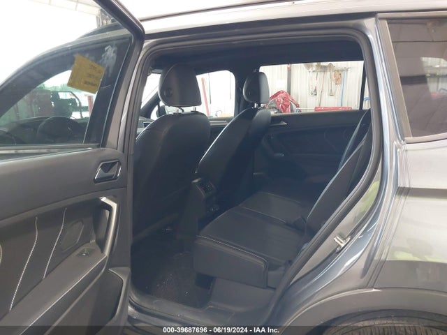 3VVCB7AX6PM022685 Volkswagen Tiguan 2.0t Se R-line Black