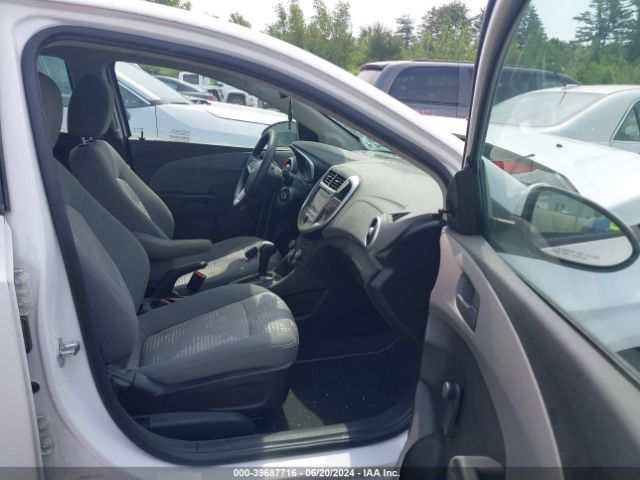 1G1JG6SG8H4167376 Chevrolet Sonic Lt Auto