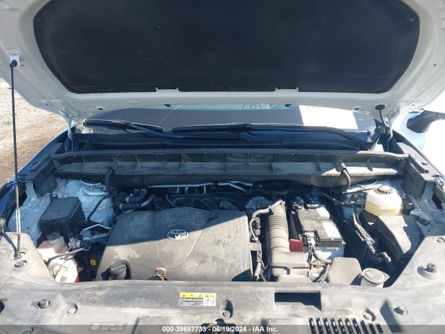 Toyota Highlander Xle 2022 5TDGZRBH4NS581664 Image 10