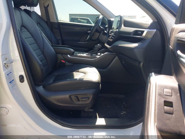 Toyota Highlander Xle 2022 5TDGZRBH4NS581664 Image 5
