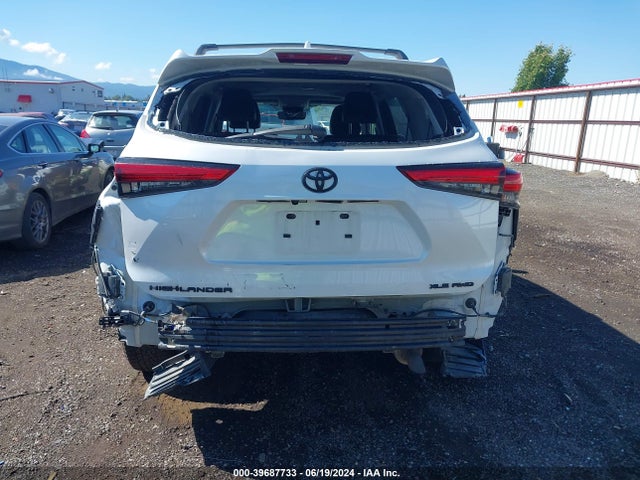Toyota Highlander Xle 2022 5TDGZRBH4NS581664 Image 6