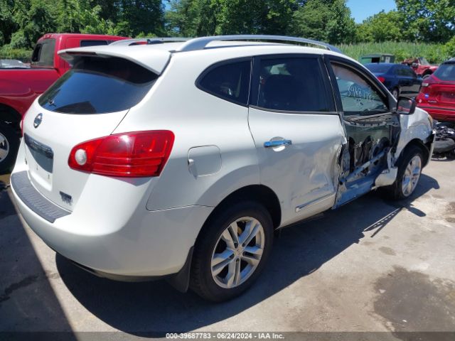 JN8AS5MV9FW256200 Nissan Rogue Select S