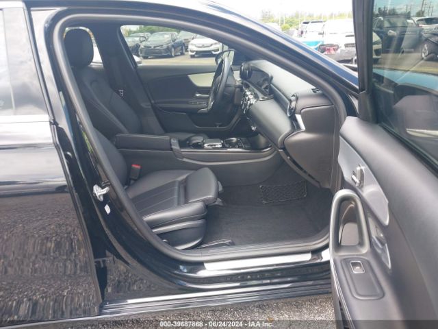 WDD3G4EB5LW037739 Mercedes-Benz A 220