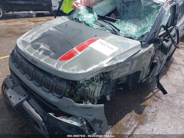 3C4NJDDB0NT132823 Jeep Compass Trailhawk 4x4