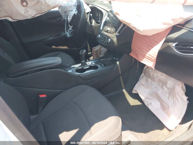 Chevrolet MALIBU LT 2018 1G1ZD5ST5JF290632 Image 5