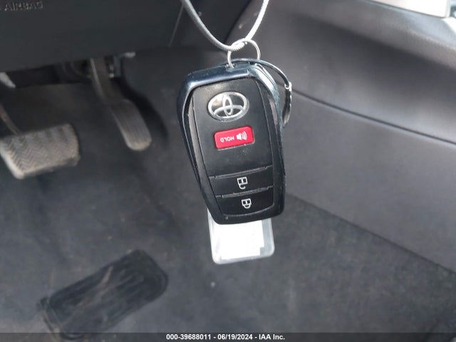 Toyota Corolla Cross Le 2022 7MUCAAAG1NV016603 Image 11