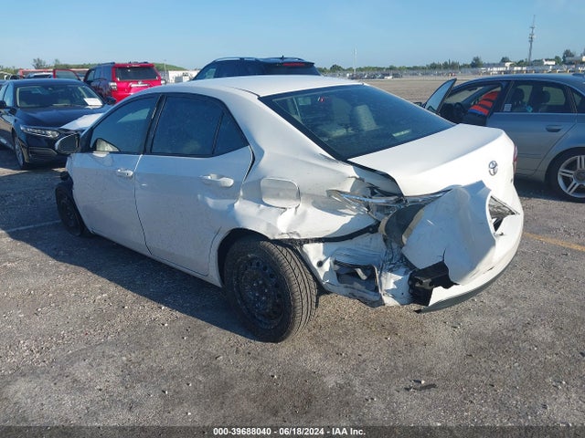 Toyota COROLLA LE 2016 5YFBURHE7GP513120 Image 3