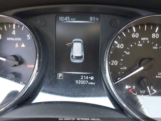 5N1AT2MVXHC765235 Nissan Rogue Sl