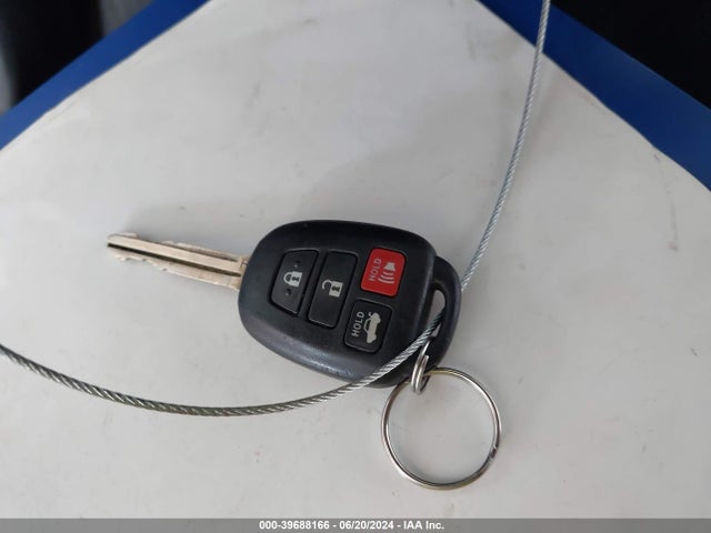 Toyota COROLLA LE 2014 5YFBURHE6EP135014 Image 11