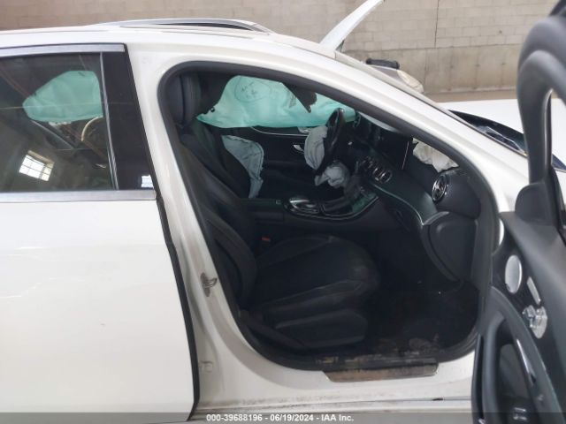 WDDZF4KB2HA243509 Mercedes-Benz E 300 4matic
