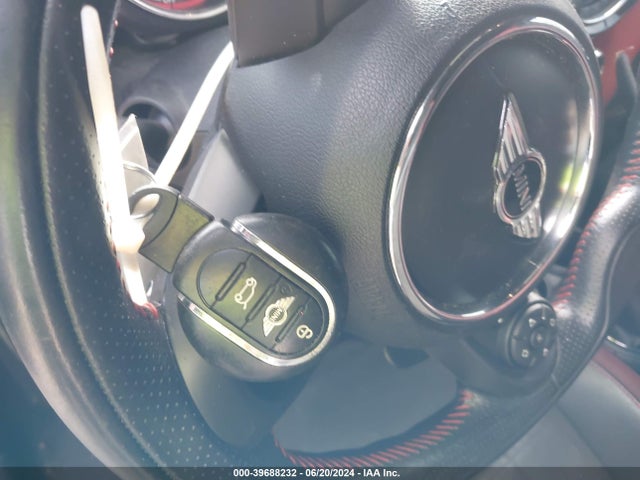 2016 MINI HARDTOP WMWXM9C54GT997041 Photo 10