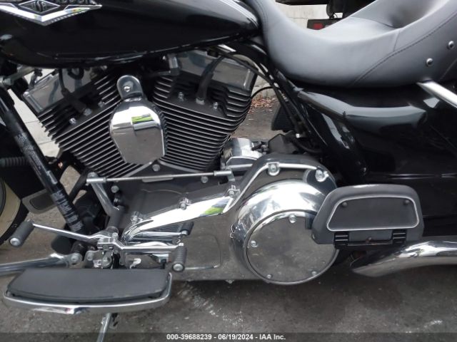 2014 HARLEY-DAVIDSON FLHR 1HD1FBM12EB671634 Photo 8