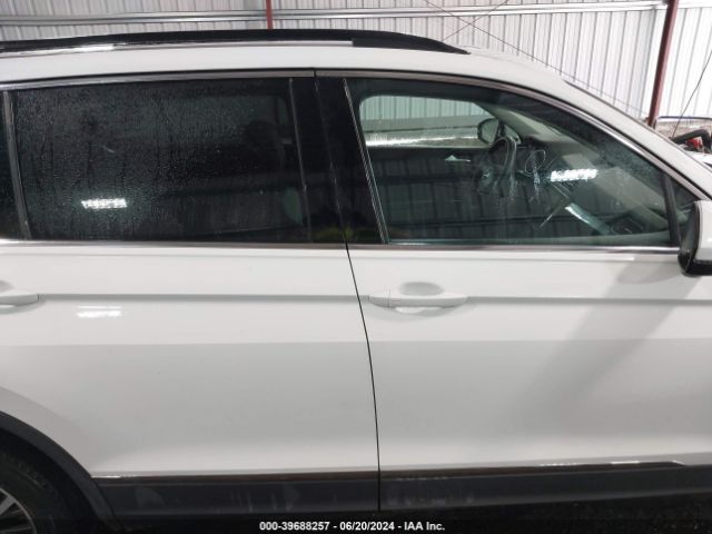 3VV2B7AX0LM028004 Volkswagen Tiguan 2.0t Se/2.0t Se R-line Black/2.0t Sel