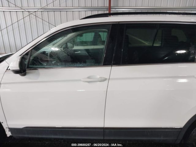 3VV2B7AX0LM028004 Volkswagen Tiguan 2.0t Se/2.0t Se R-line Black/2.0t Sel