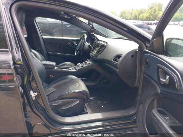 1C3CCCBB5GN141779 Chrysler 200 S