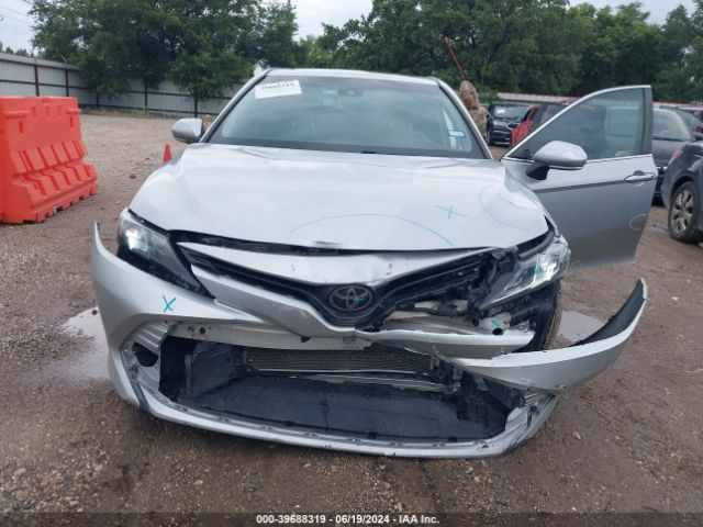 4T1B11HK8JU002036 Toyota CAMRY LE