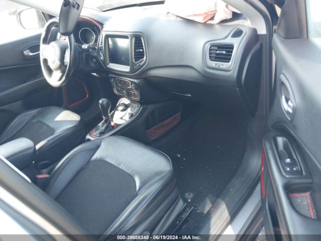 3C4NJDDBXLT207699 Jeep Compass Trailhawk 4x4