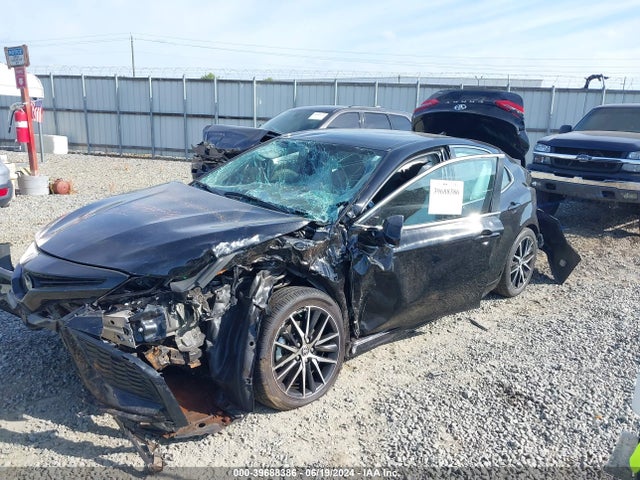 Toyota CAMRY SE 2022 4T1T11AK8NU683223 Image 2