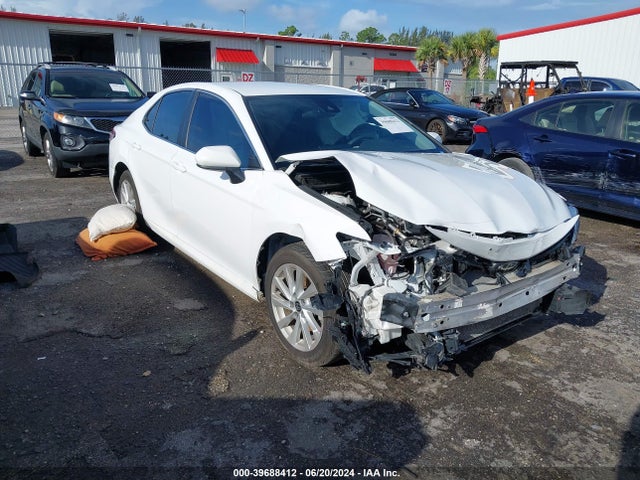 Toyota CAMRY LE 2021 4T1C11AK3MU562291 главное изображение