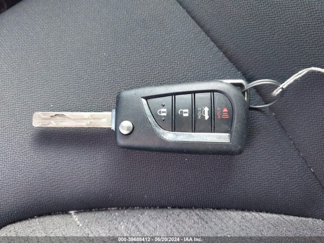 Toyota CAMRY LE 2021 4T1C11AK3MU562291 Image 11