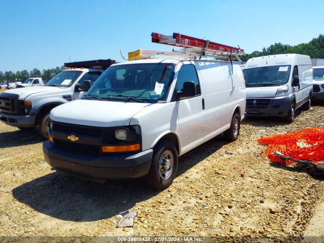 Chevrolet Express 2500 Work Van 2016 1GCWGAFF5G1248174 Image 2