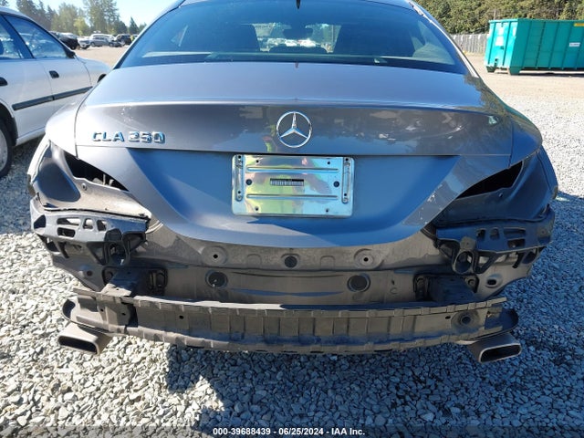 Mercedes-Benz CLA 250 2015 WDDSJ4EB6FN217285 Image 18